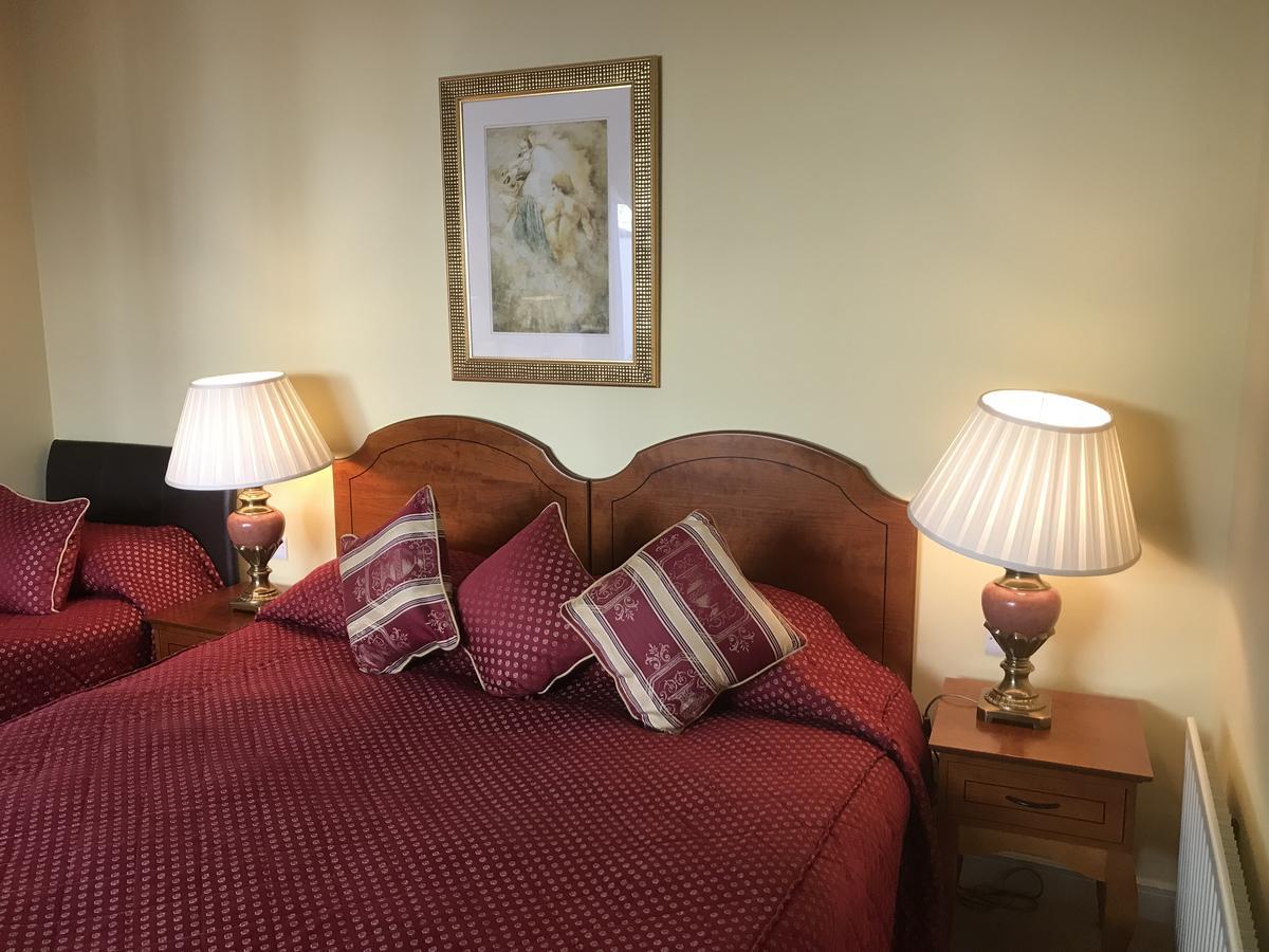 Bramble Lodge Blarney Bagian luar foto
